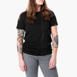 So ILL Nakoa Tee - Black Wolf ON THE ROAM